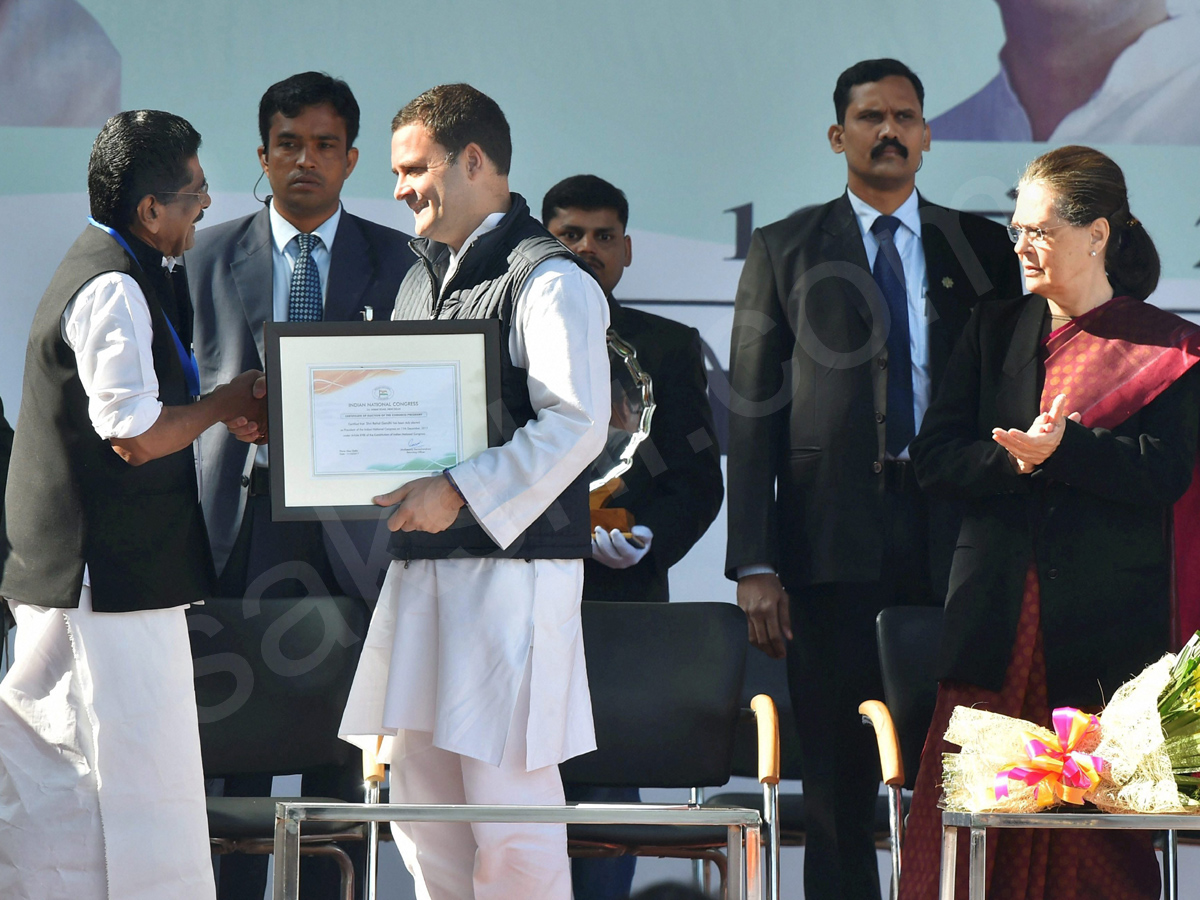 Rahul Gandhi takes charge as Congress President - Sakshi2