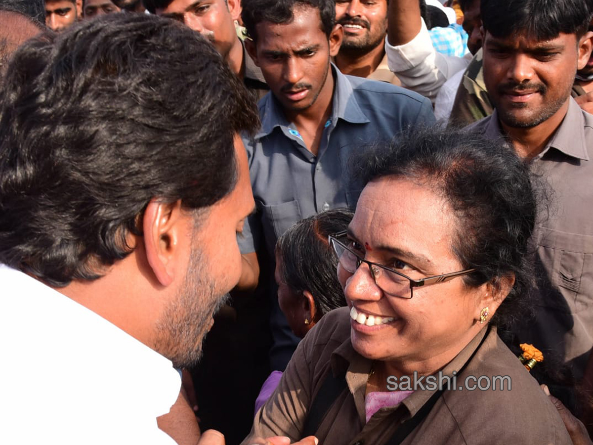 ys jagan prajasankalpayatra - Sakshi7