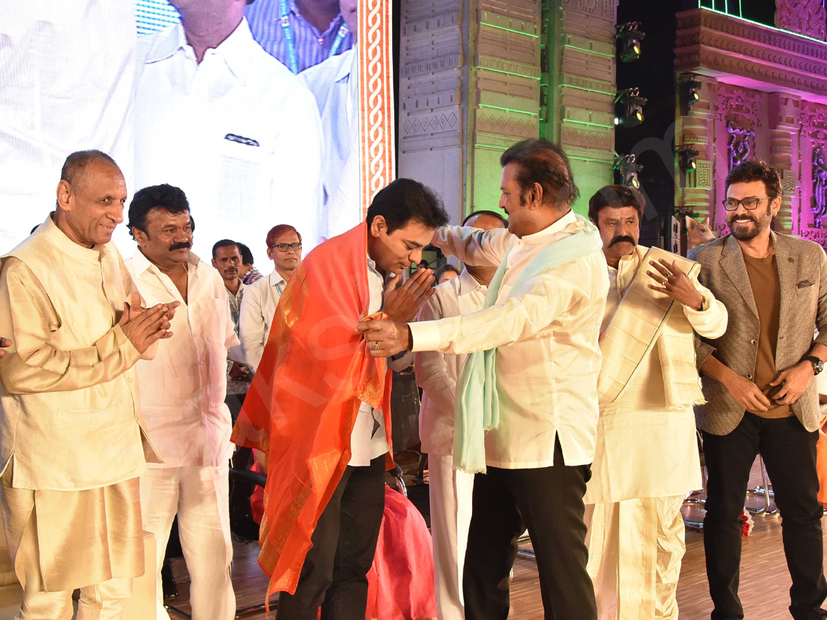 Tollywood Celebrities at PrapanchaTelugu Mahasabhalu - Sakshi4