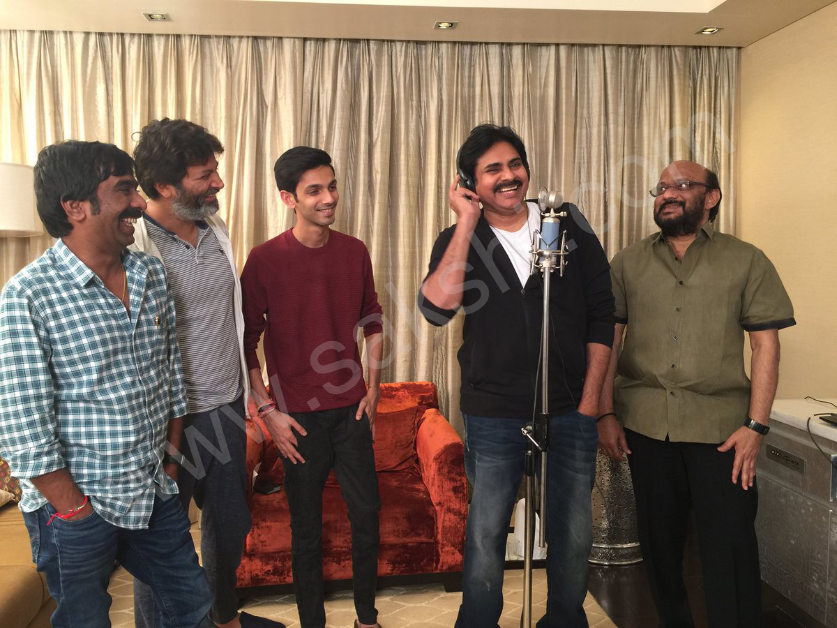 Pawan Kalyan Singing A Song In Agnathavasi - Sakshi4