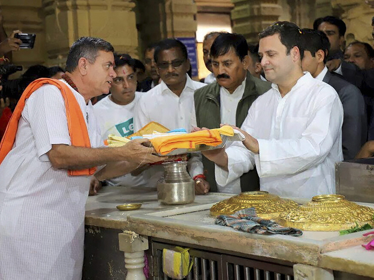 Congress President Rahul Gandhi at the Somnath Temple in Gujarat - Sakshi4