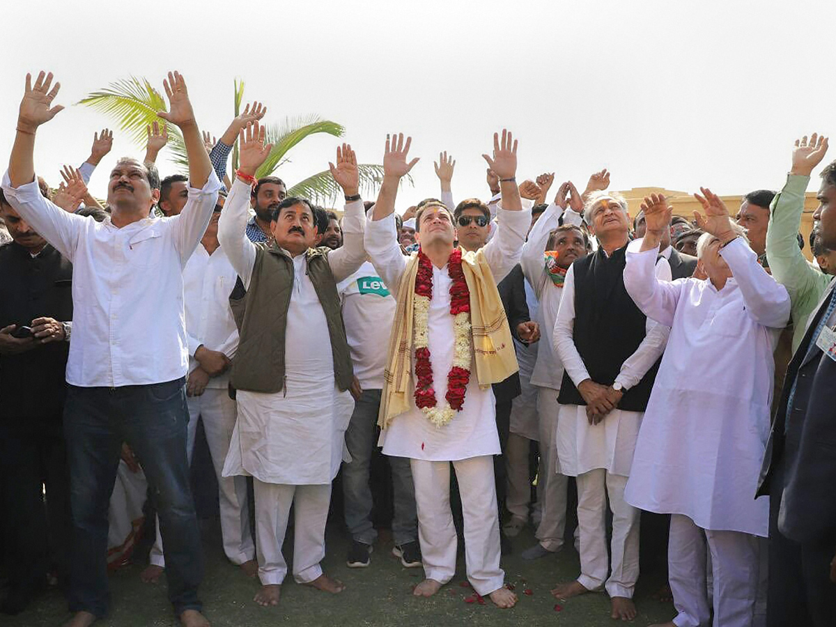 Congress President Rahul Gandhi at the Somnath Temple in Gujarat - Sakshi9