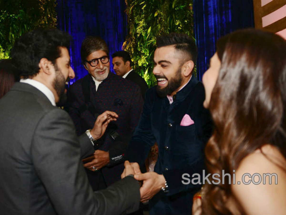 Virat and Anushka’s Mumbai reception - Sakshi12