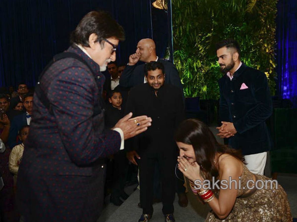 Virat and Anushka’s Mumbai reception - Sakshi15