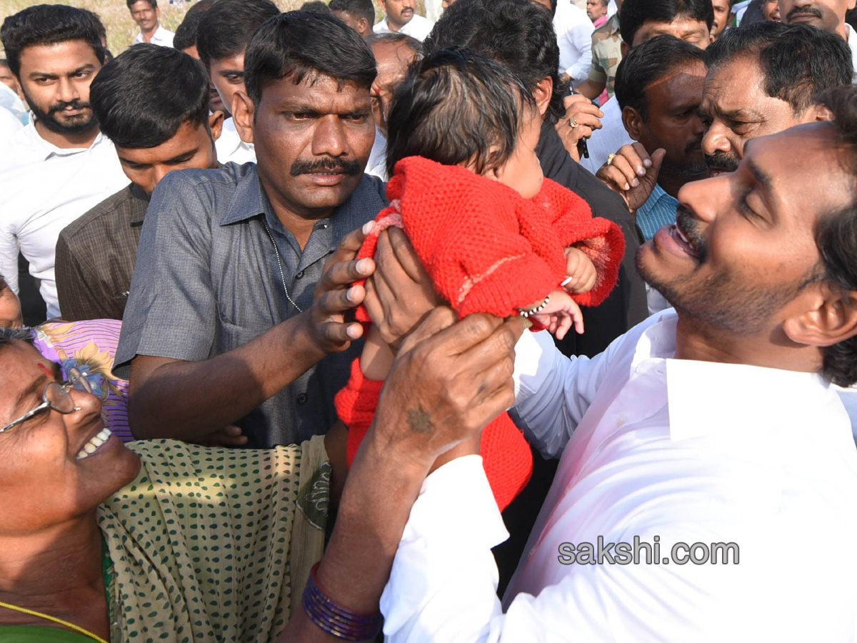 YS Jagan completed 46th day of his PrajaSankalpaYatra - Sakshi21