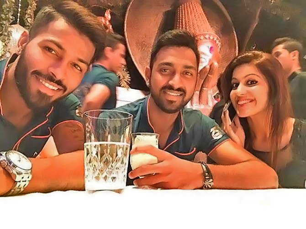 Krunal Pandya wedding with Pankhuri Sharma - Sakshi3