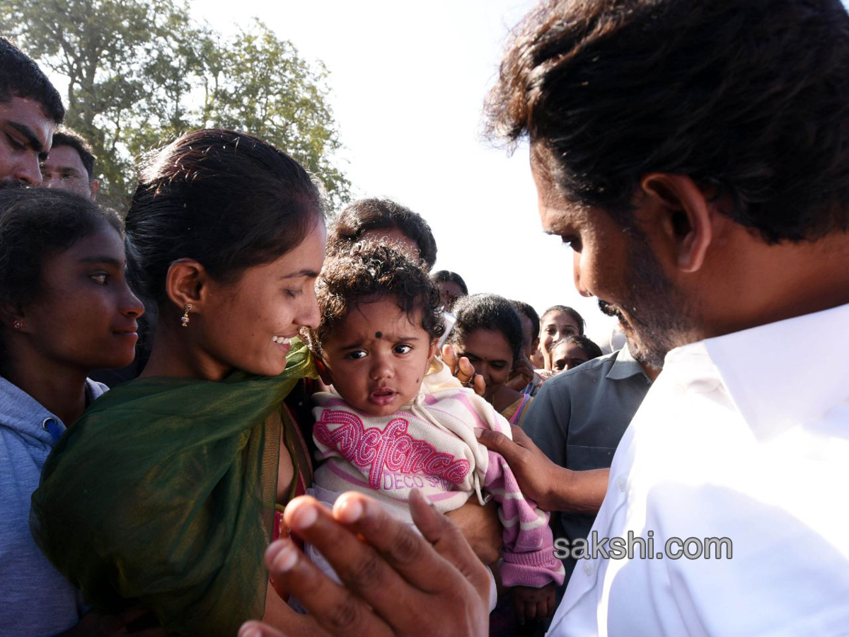 YS Jagan 48th Day PrajaSankalpaYatra end - Sakshi10