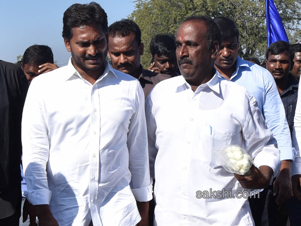 YS Jagan 48th Day PrajaSankalpaYatra end - Sakshi19