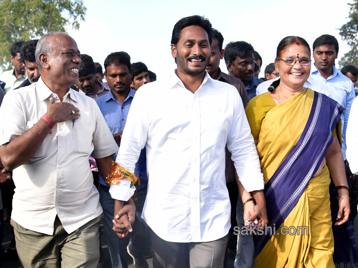 YS Jagan 48th Day PrajaSankalpaYatra end - Sakshi3