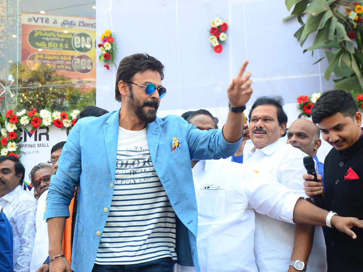 victory venkatesh at Rajamahendram - Sakshi4