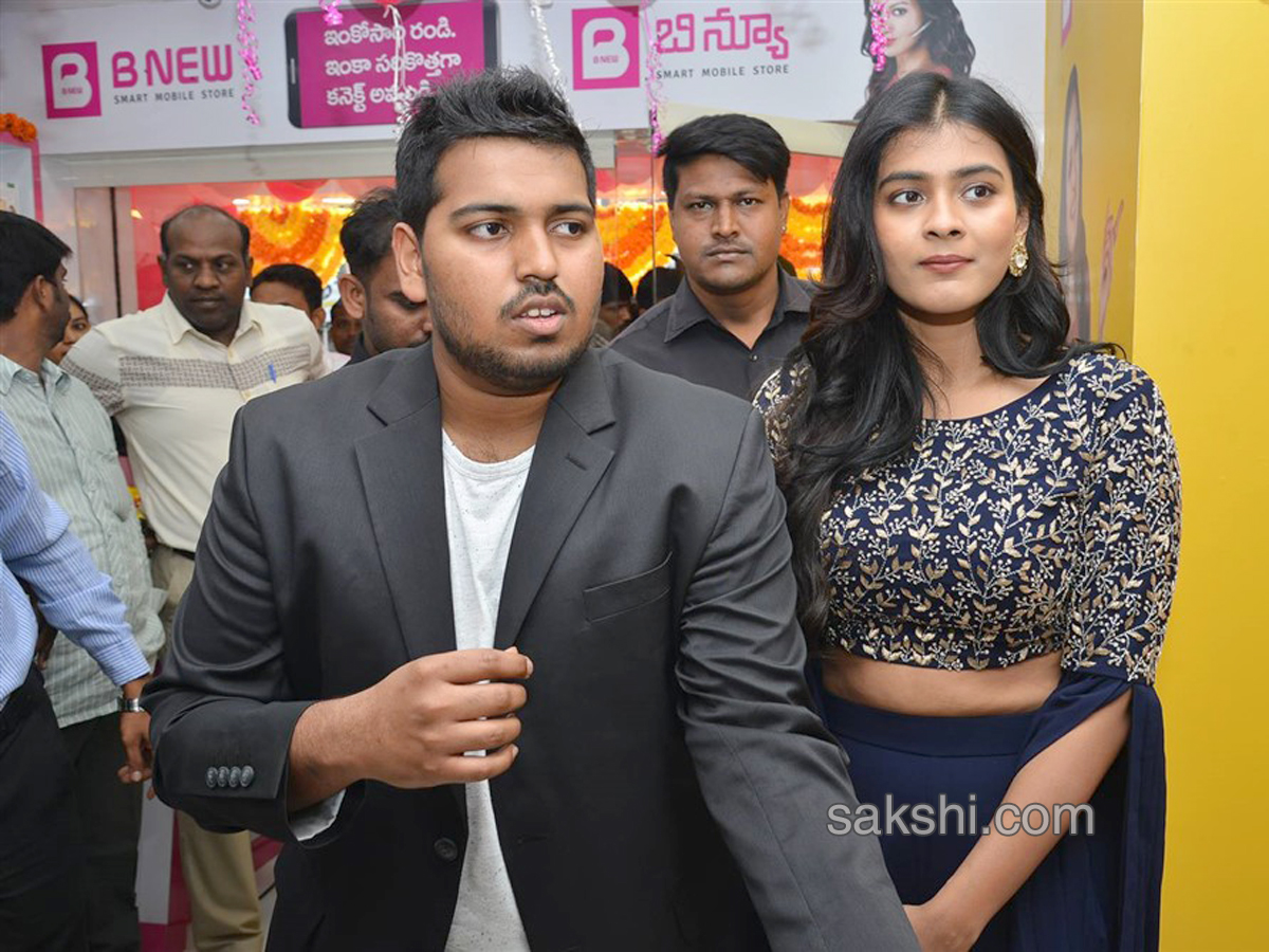 Hebah Patel launches B New Mobile Store @ Chirala - Sakshi10