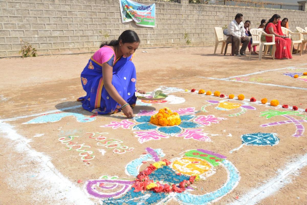 sankranthi muggulu competition - Sakshi16