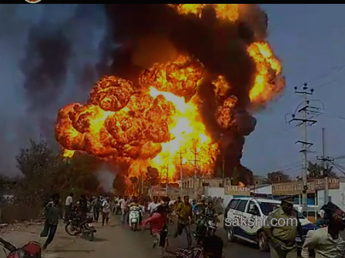 Diesel Tanker Catches Fire in Hyderabad - Sakshi4