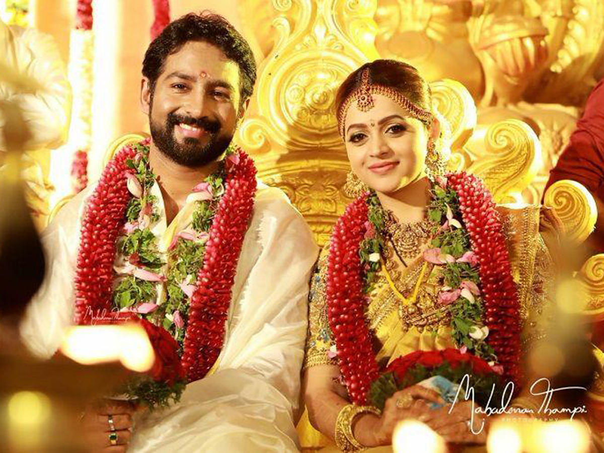 Malayalam actor Bhavana gets married to Kannada producer Naveen - Sakshi10