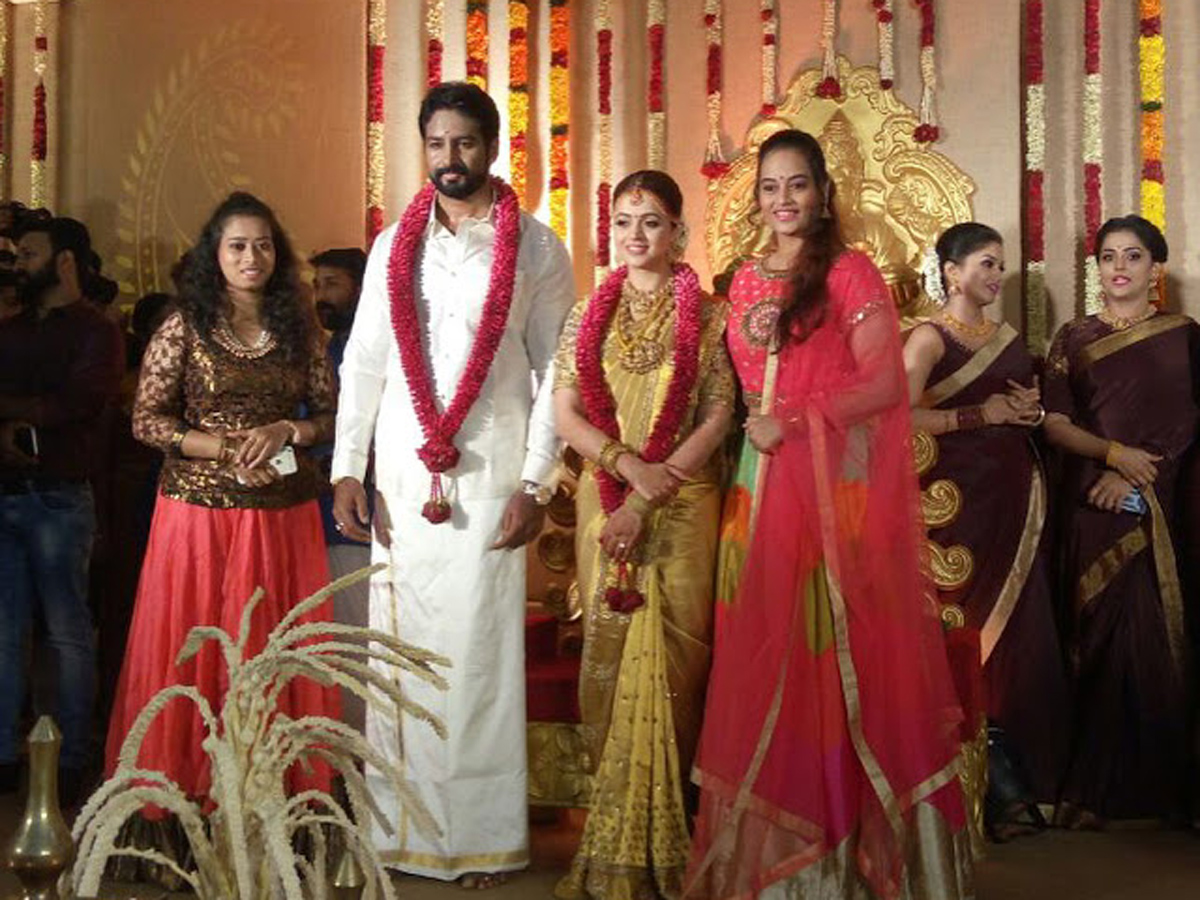 Malayalam actor Bhavana gets married to Kannada producer Naveen - Sakshi7