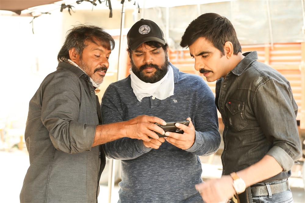 Touch Chesi Chudu Movie Working Stills - Sakshi3