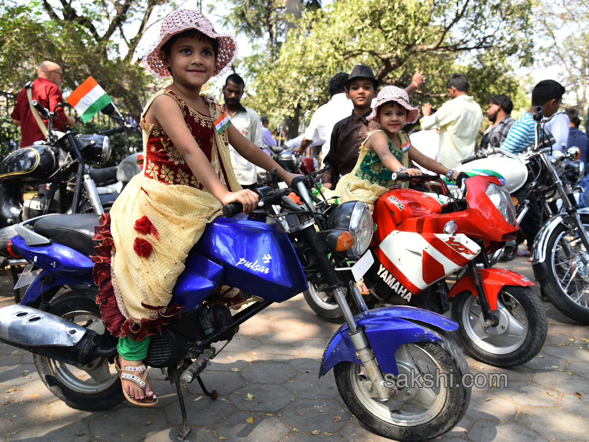 Vintage Car Exhibition at Lumbini Park - Sakshi10