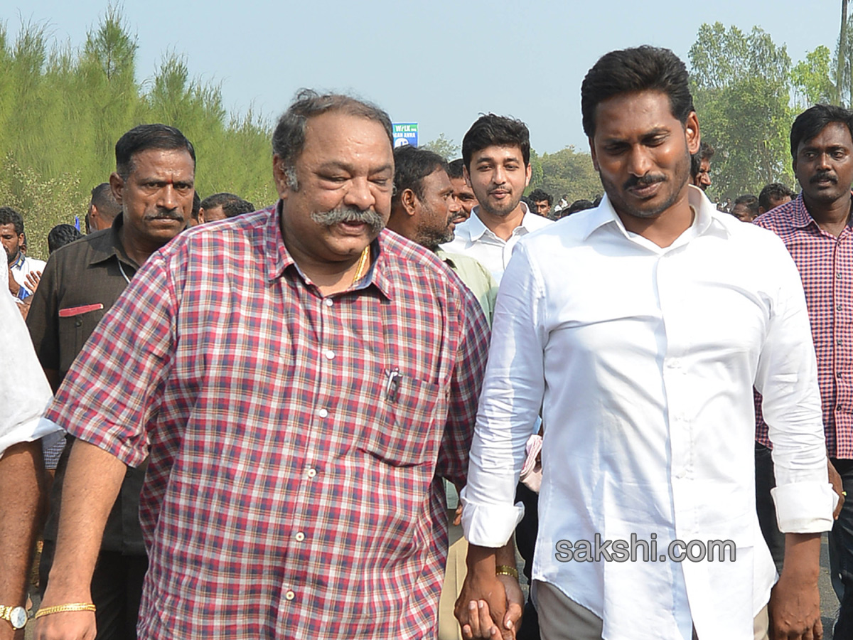 YS Jagan Mohan Reddy PrajaSankalpaYatra 1000 km - Sakshi25