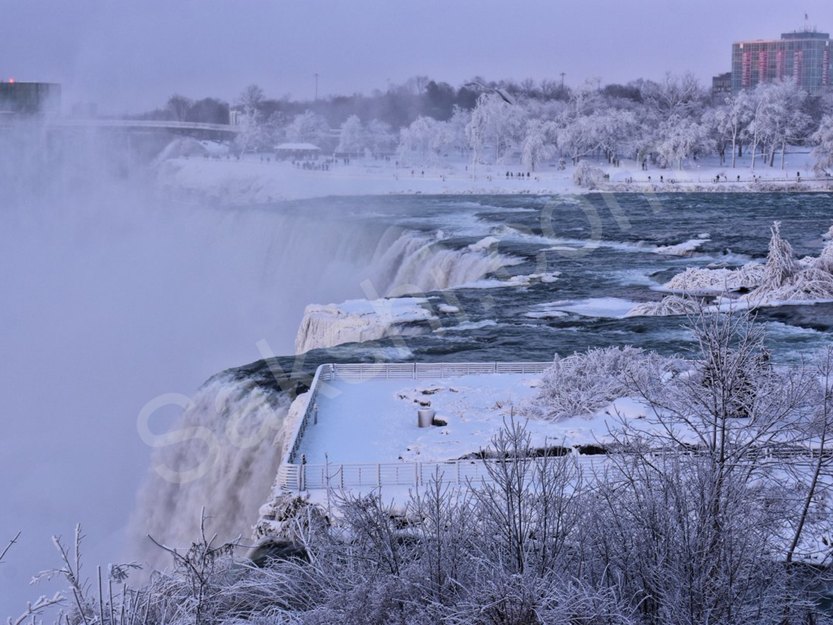 amazing photos of iced Niagara Falls - Sakshi15