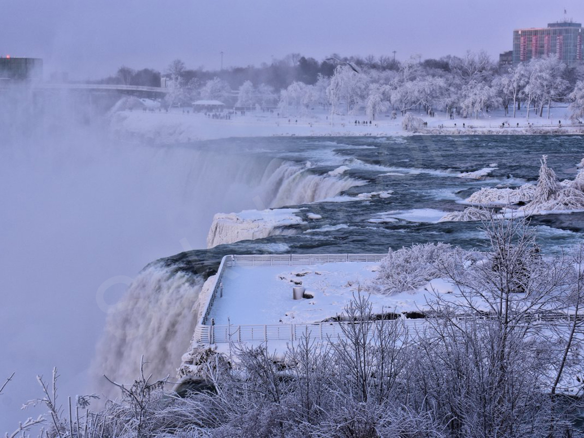 amazing photos of iced Niagara Falls - Sakshi7