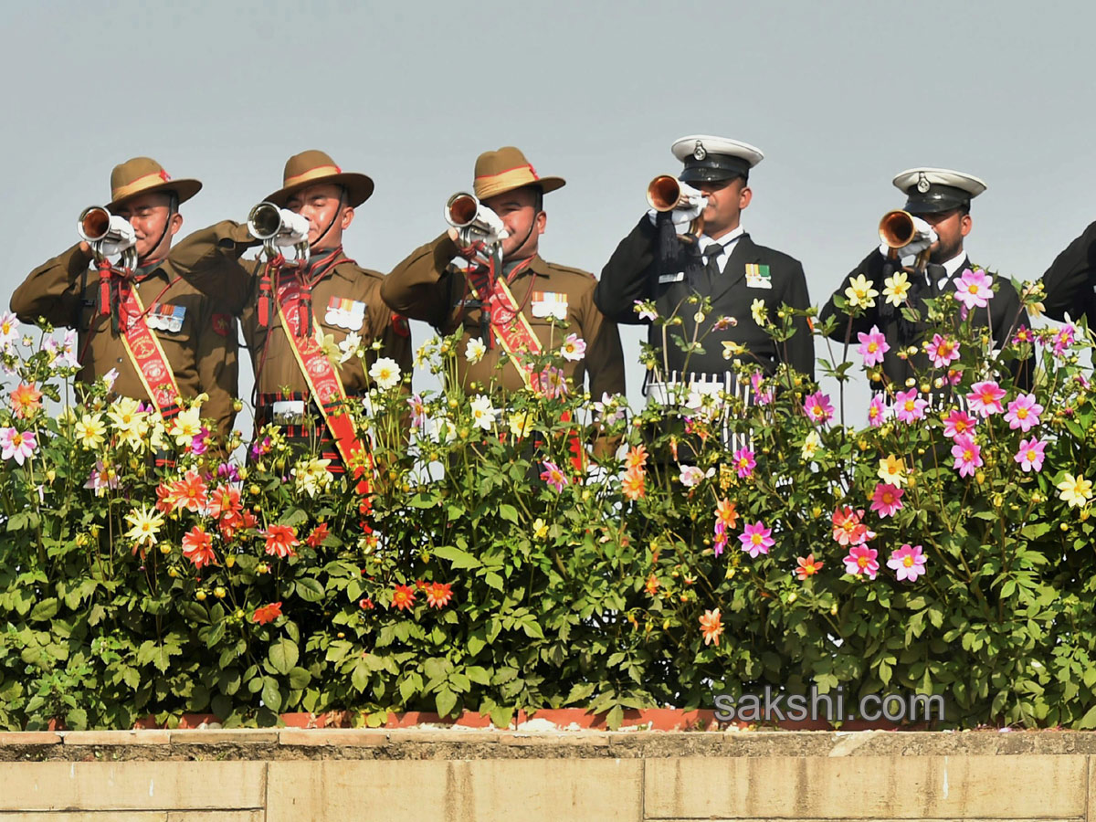 Mahatma Gandhi on his 70th death anniversary in New Delhi  - Sakshi6