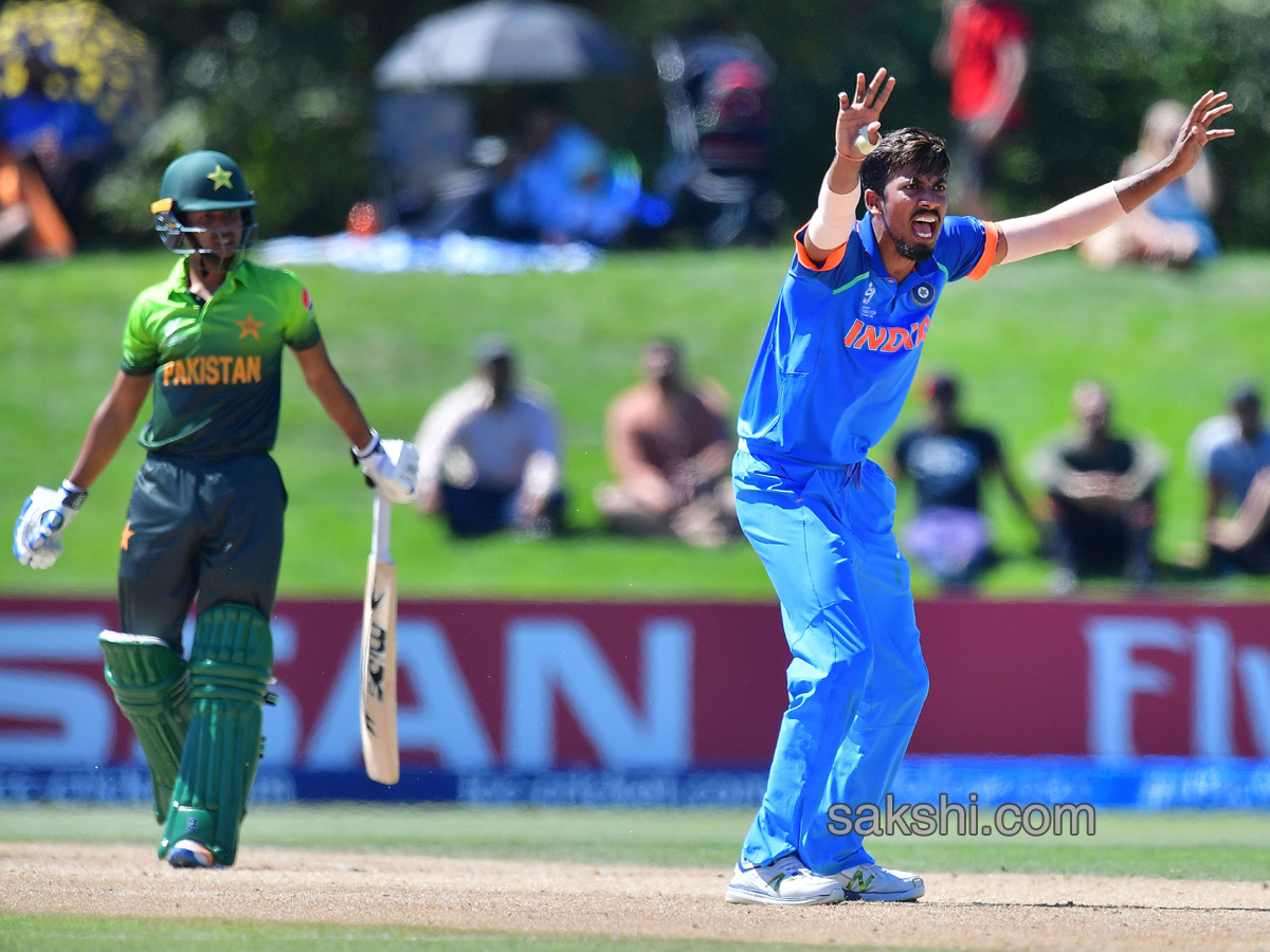 India beat Pakistan in the ICC U19 World Cup Semifinals - Sakshi7