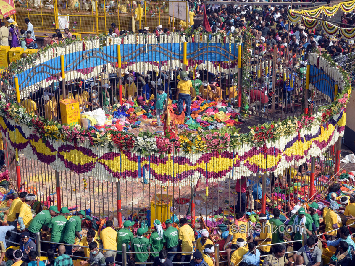 Sammakka Saralamma Jatara - Sakshi40