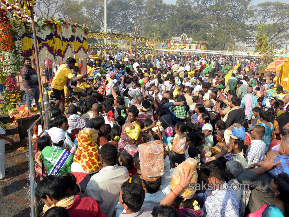 Sammakka Saralamma Jatara - Sakshi44