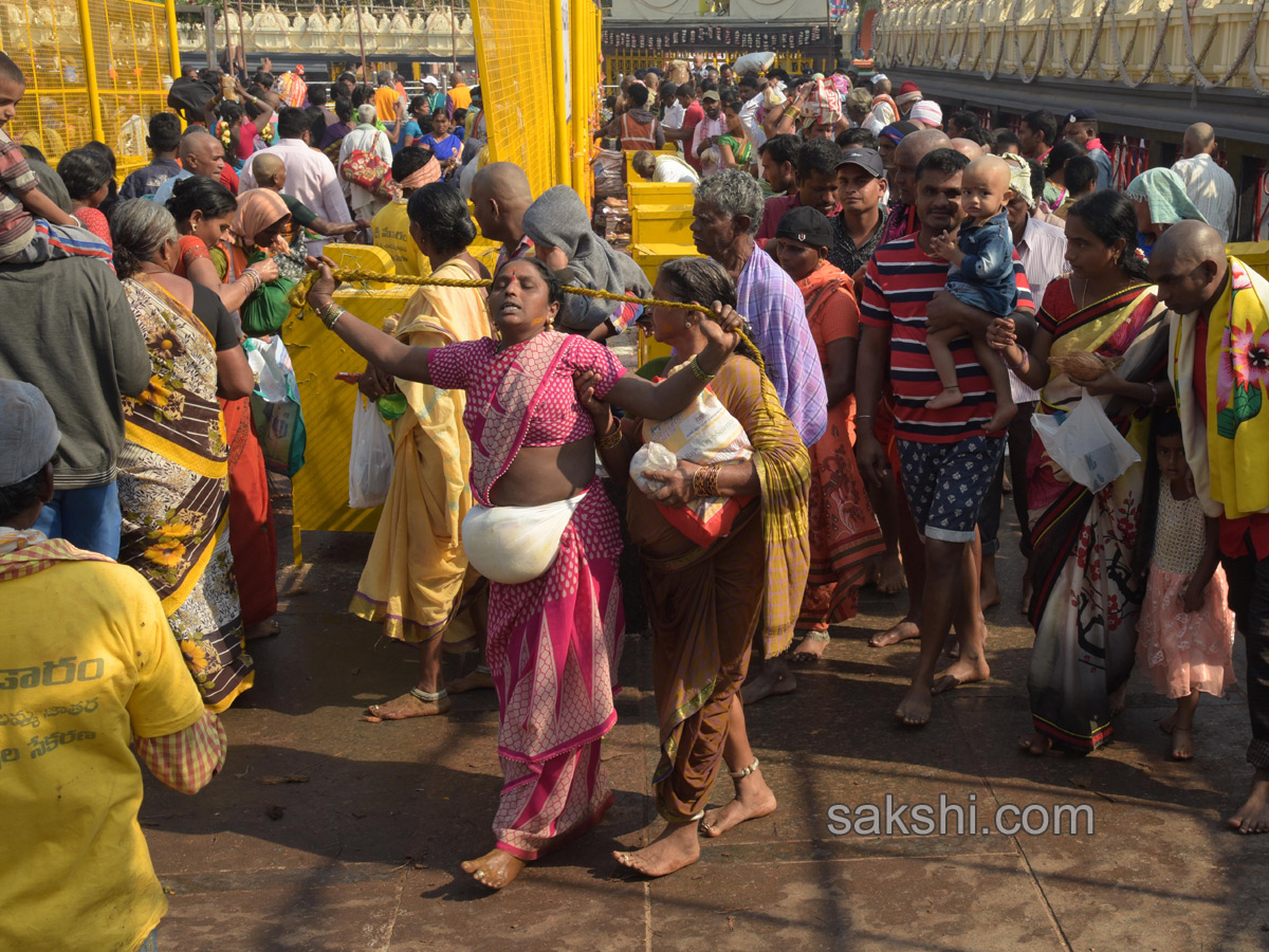 Sammakka Saralamma Jatara - Sakshi35