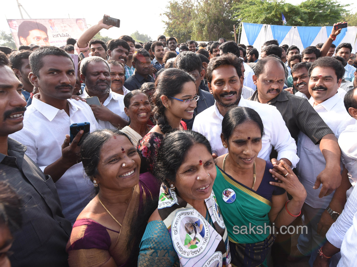 YS Jagan Day 52 Of PrajaSankalpaYatra  - Sakshi28