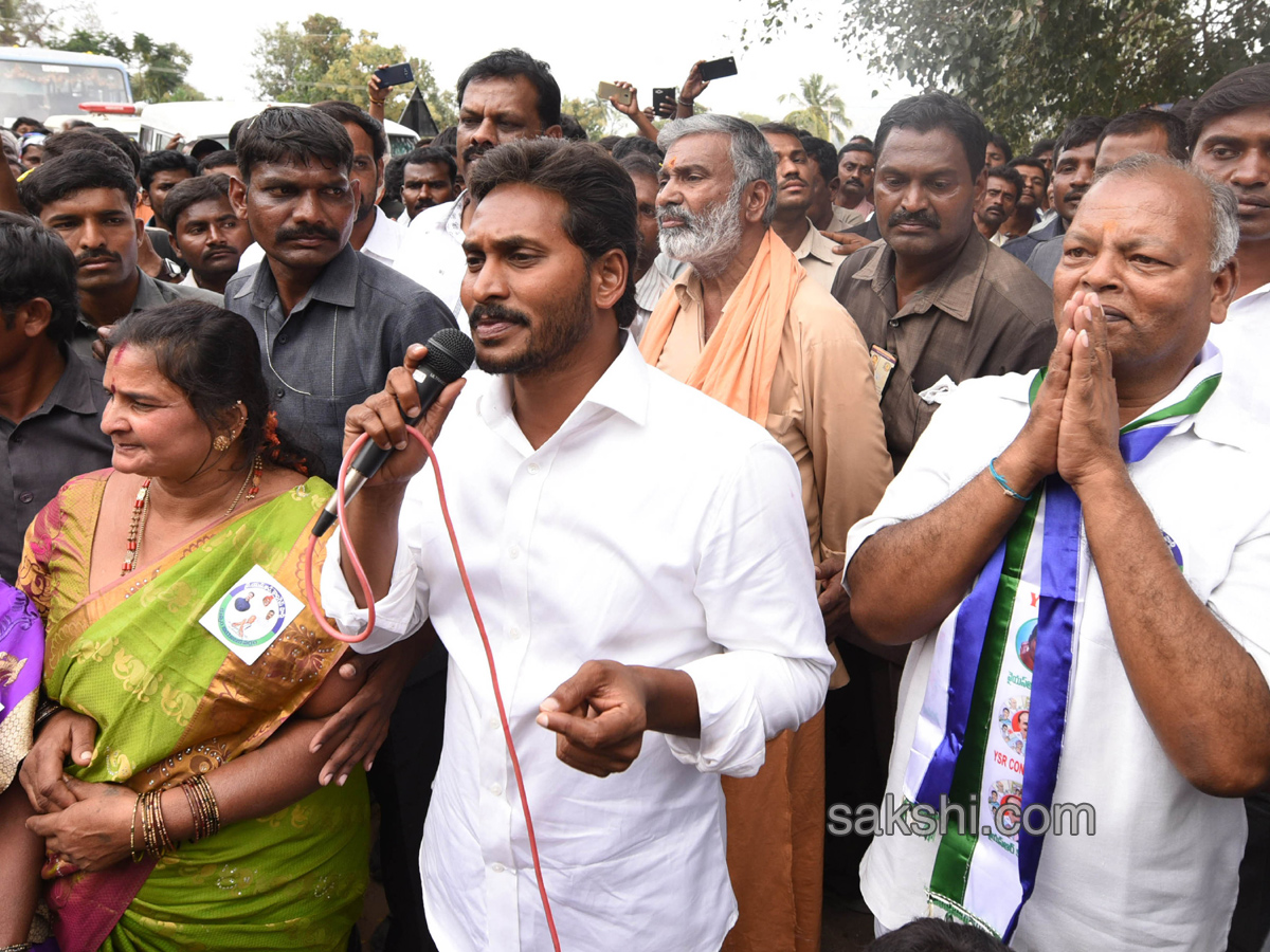 YS Jagan Day 52 Of PrajaSankalpaYatra  - Sakshi30