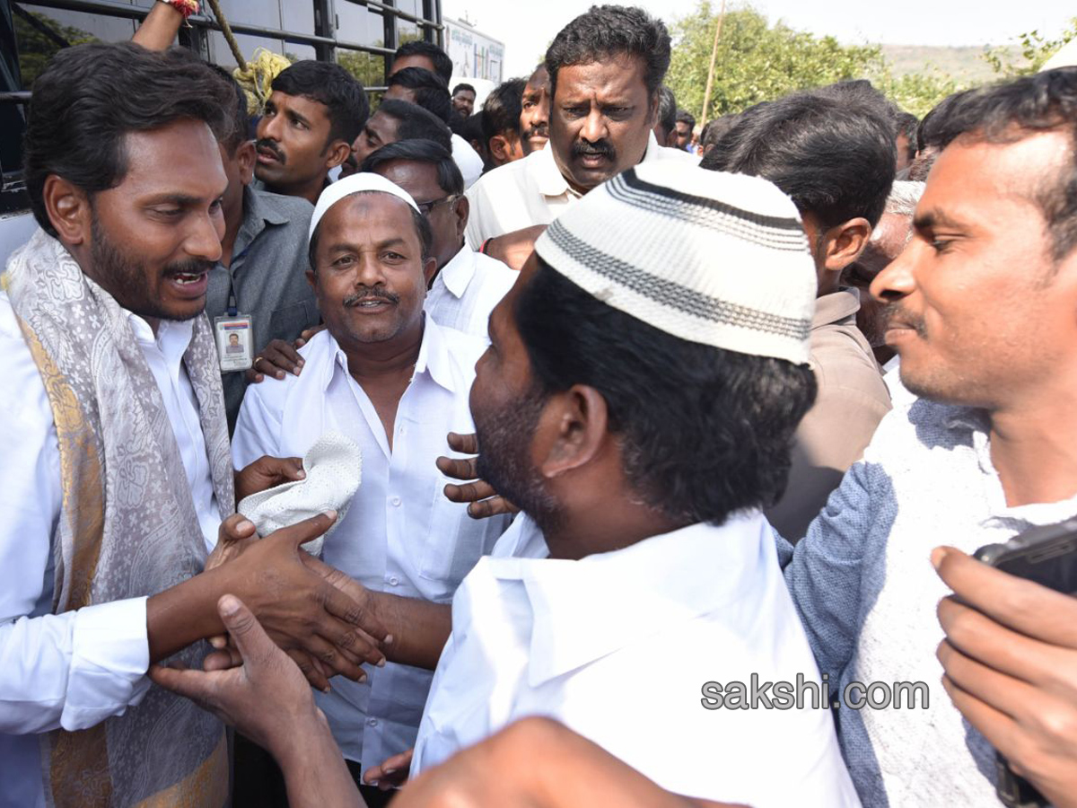 ys jagan mohan reddy prajasankalpayatra - Sakshi2