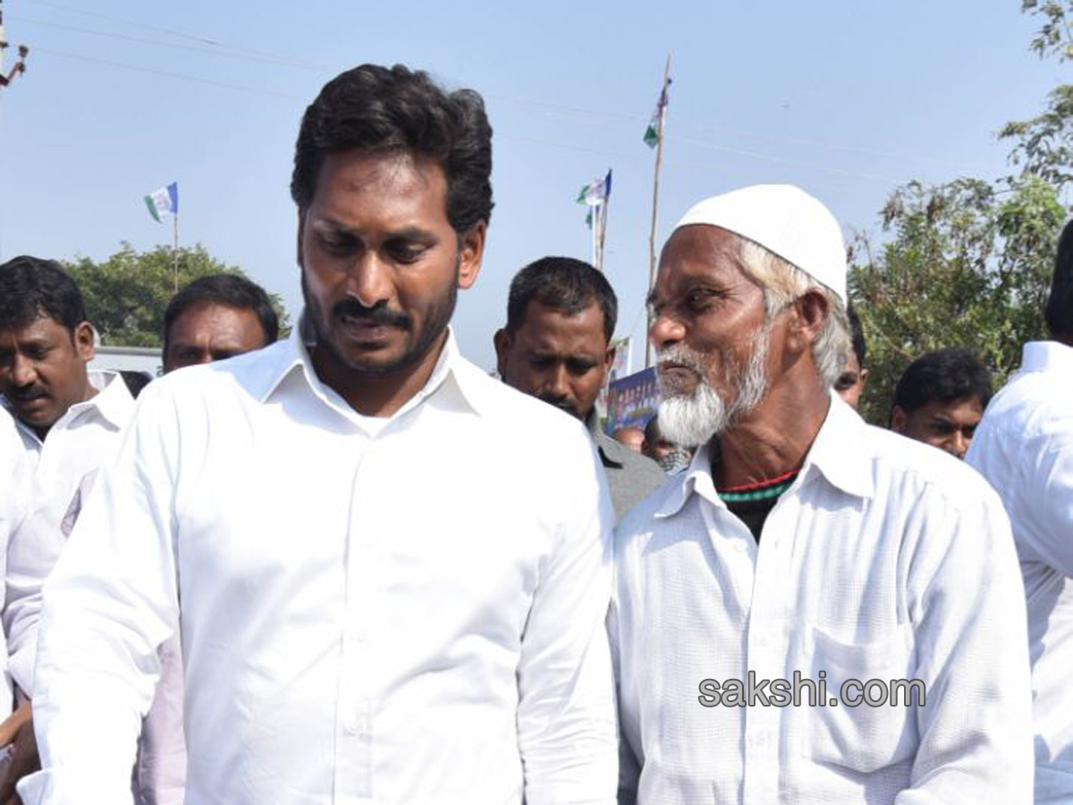 ys jagan mohan reddy prajasankalpayatra - Sakshi3