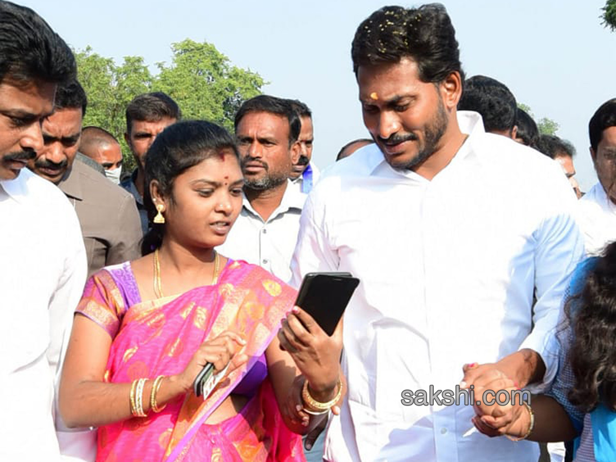 YS Jagan 56th day PrajaSankalpaYatra - Sakshi10