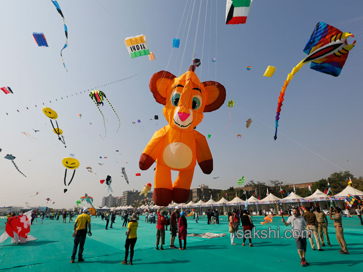 International kite festival begins in Gujarat - Sakshi11