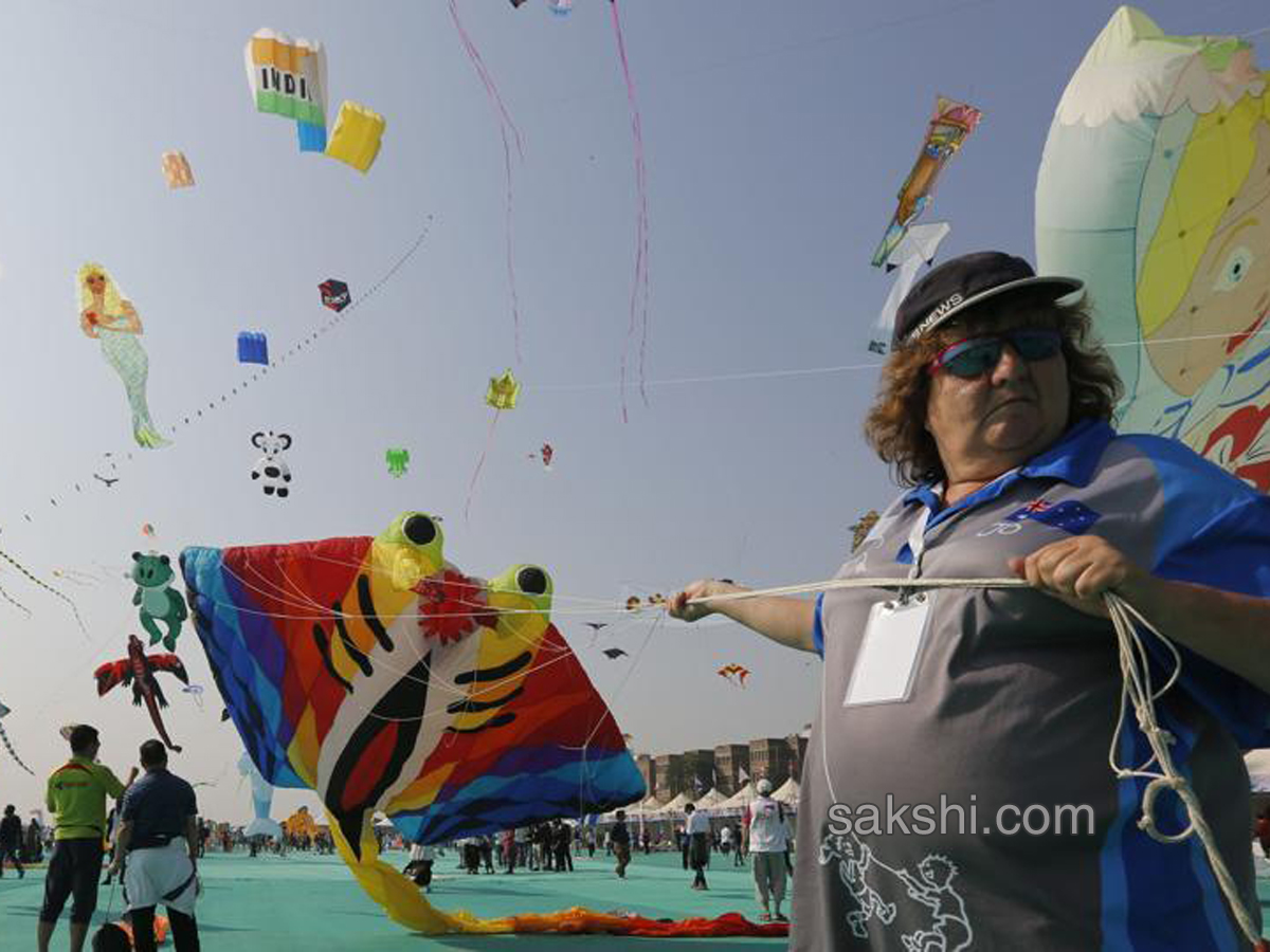 International kite festival begins in Gujarat - Sakshi12