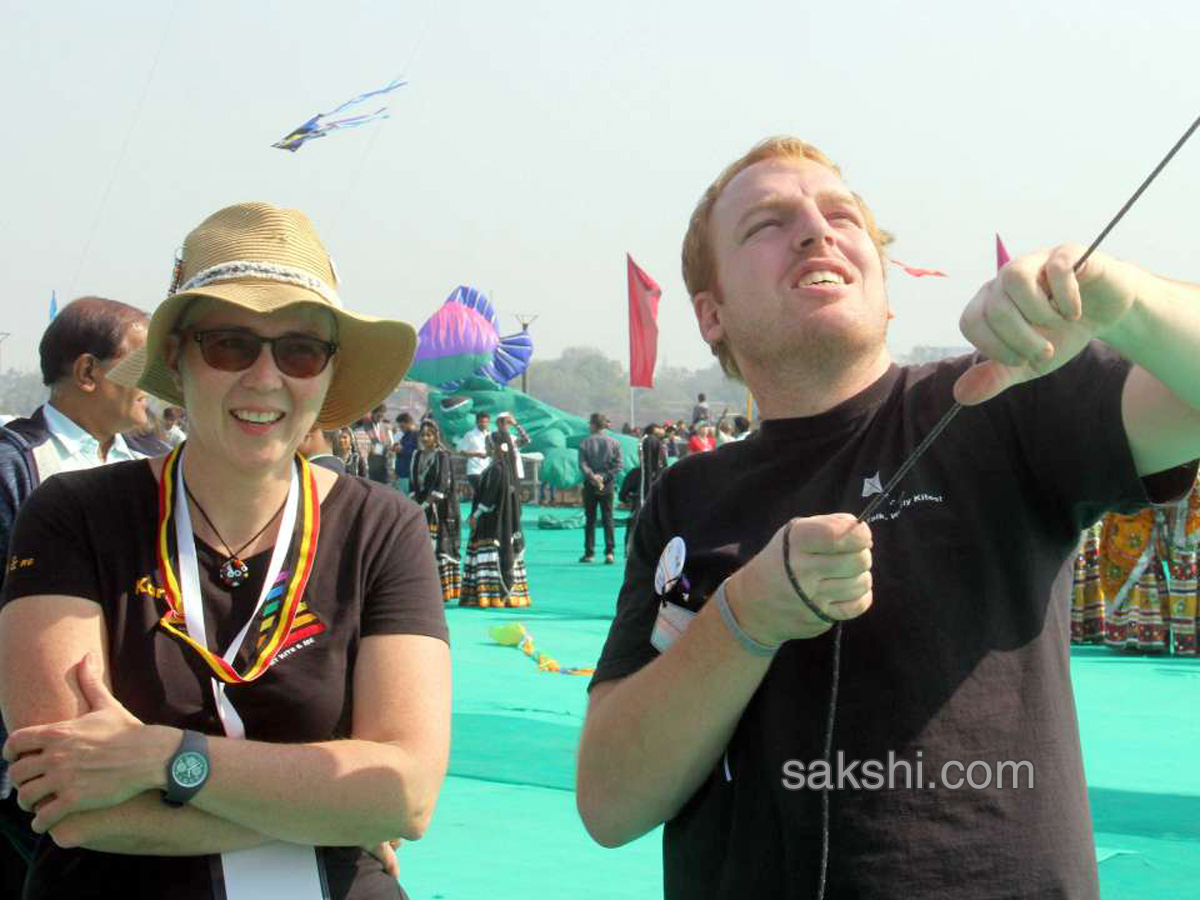 International kite festival begins in Gujarat - Sakshi4