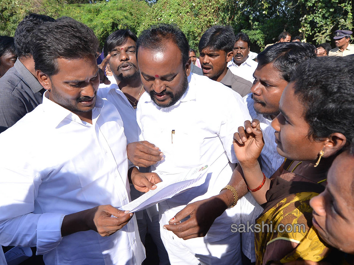 ys jagan prajasankalpayatra - Sakshi19