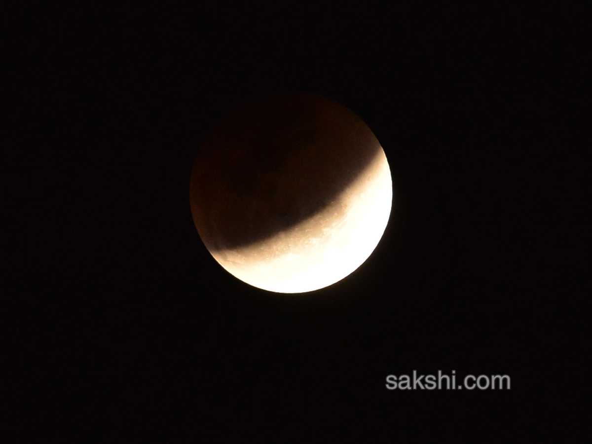 Super moon in Hyderabad - Sakshi5