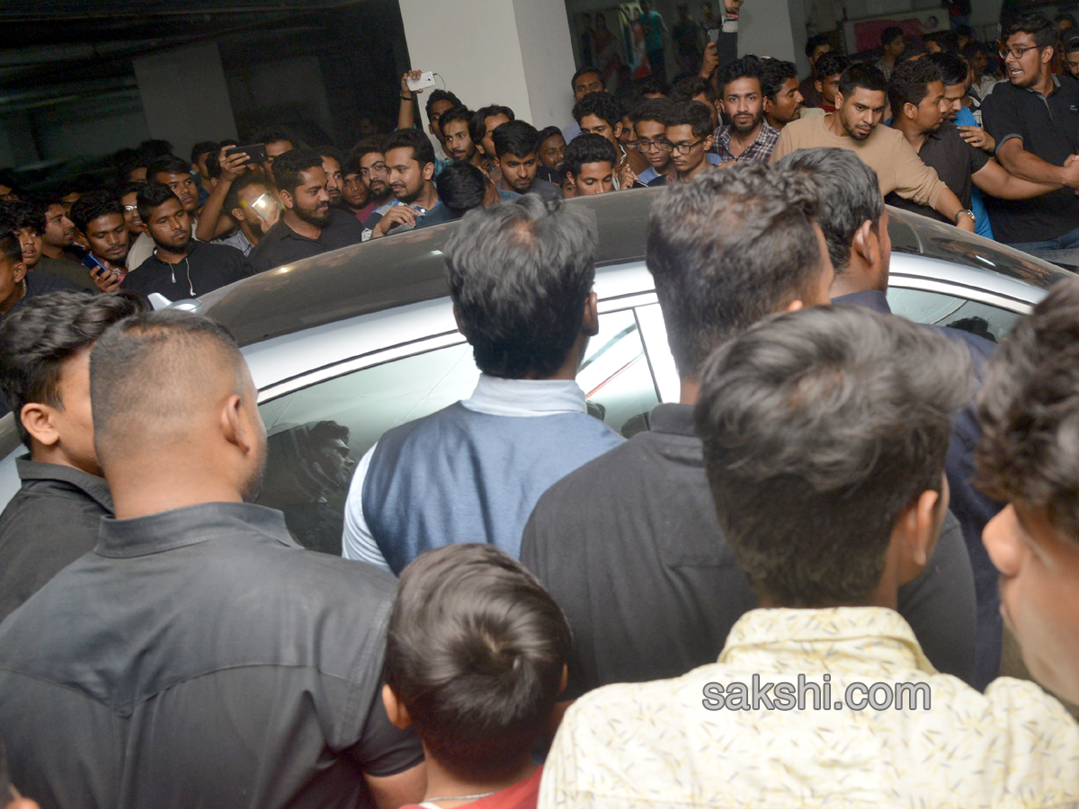 Imran hasmi at hyderabad - Sakshi2