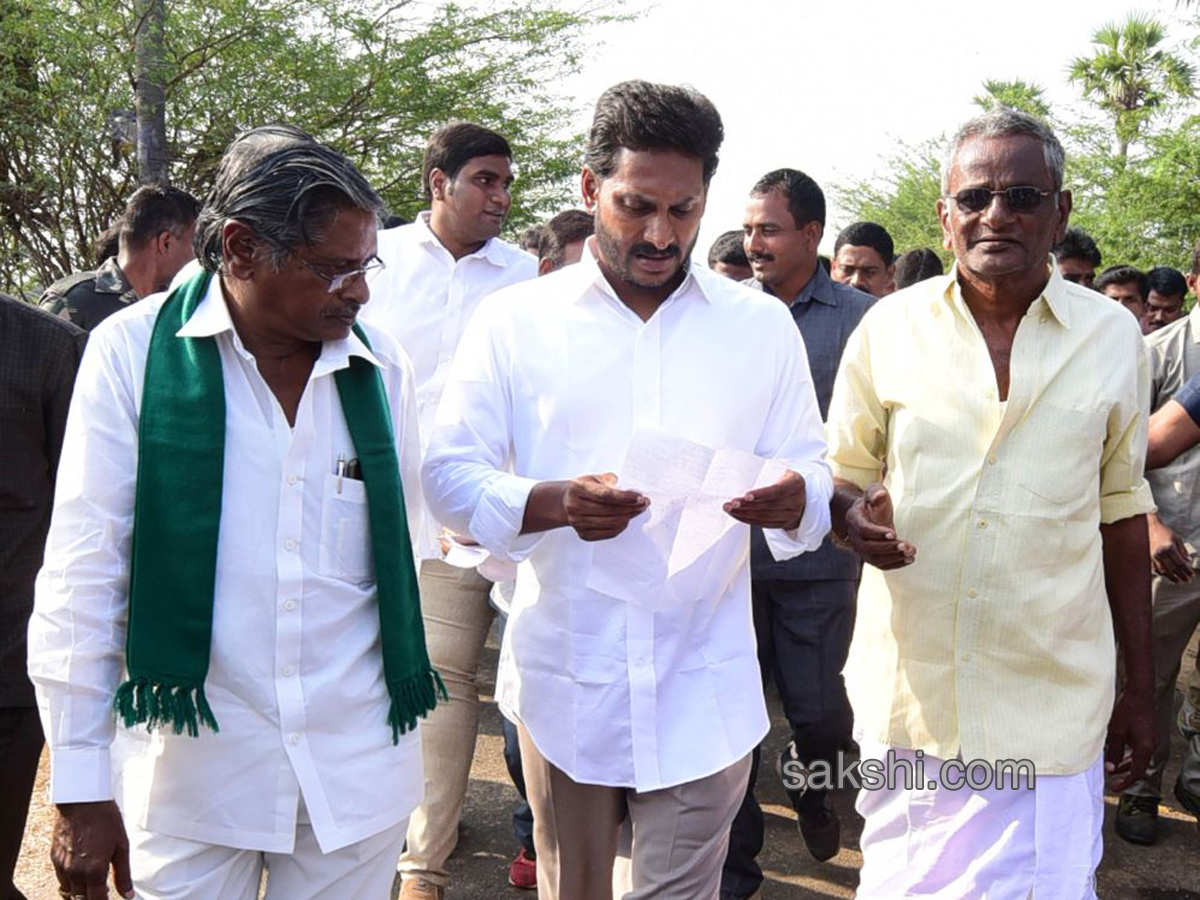 ys jagan prajasankalpayatra - Sakshi10