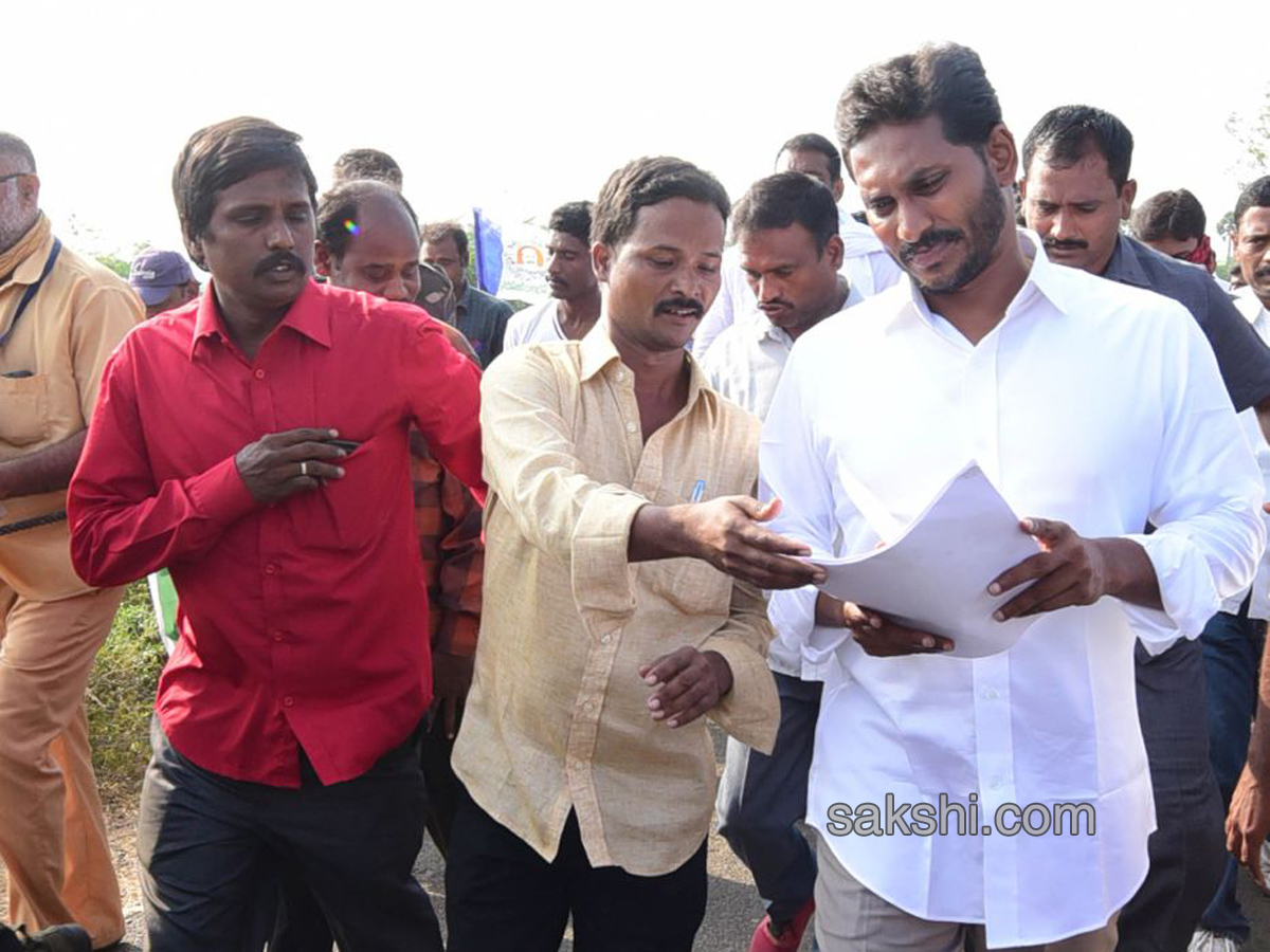 ys jagan prajasankalpayatra - Sakshi5