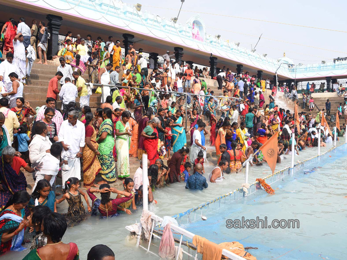 maha shivaratri in andhra pradesh - Sakshi15