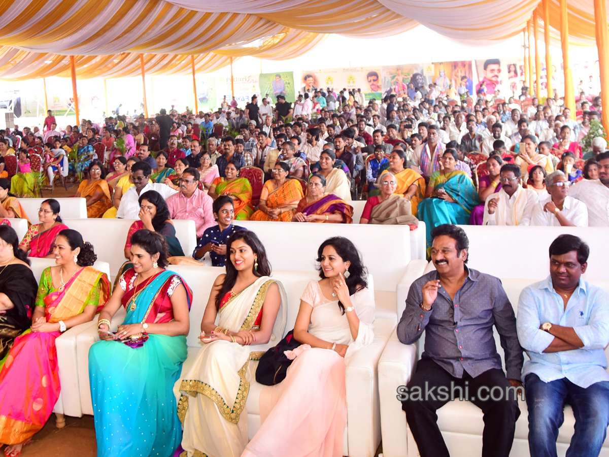 Kajal Aggarwal Visits Vijayawada  Lays Foundation Stone For Showroom - Sakshi15