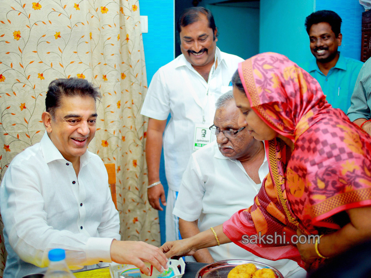 Kamal Hassan pays tribute to former president Dr A PJ Abdul Kalam  - Sakshi5