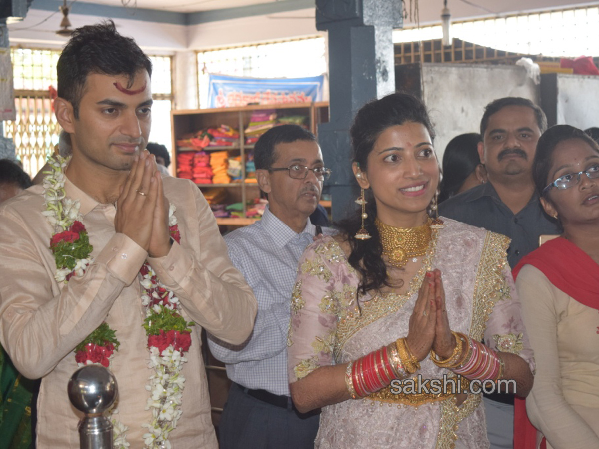 Warangal Collecter Amrapali gets married to Sameer Sharma IPS - Sakshi7