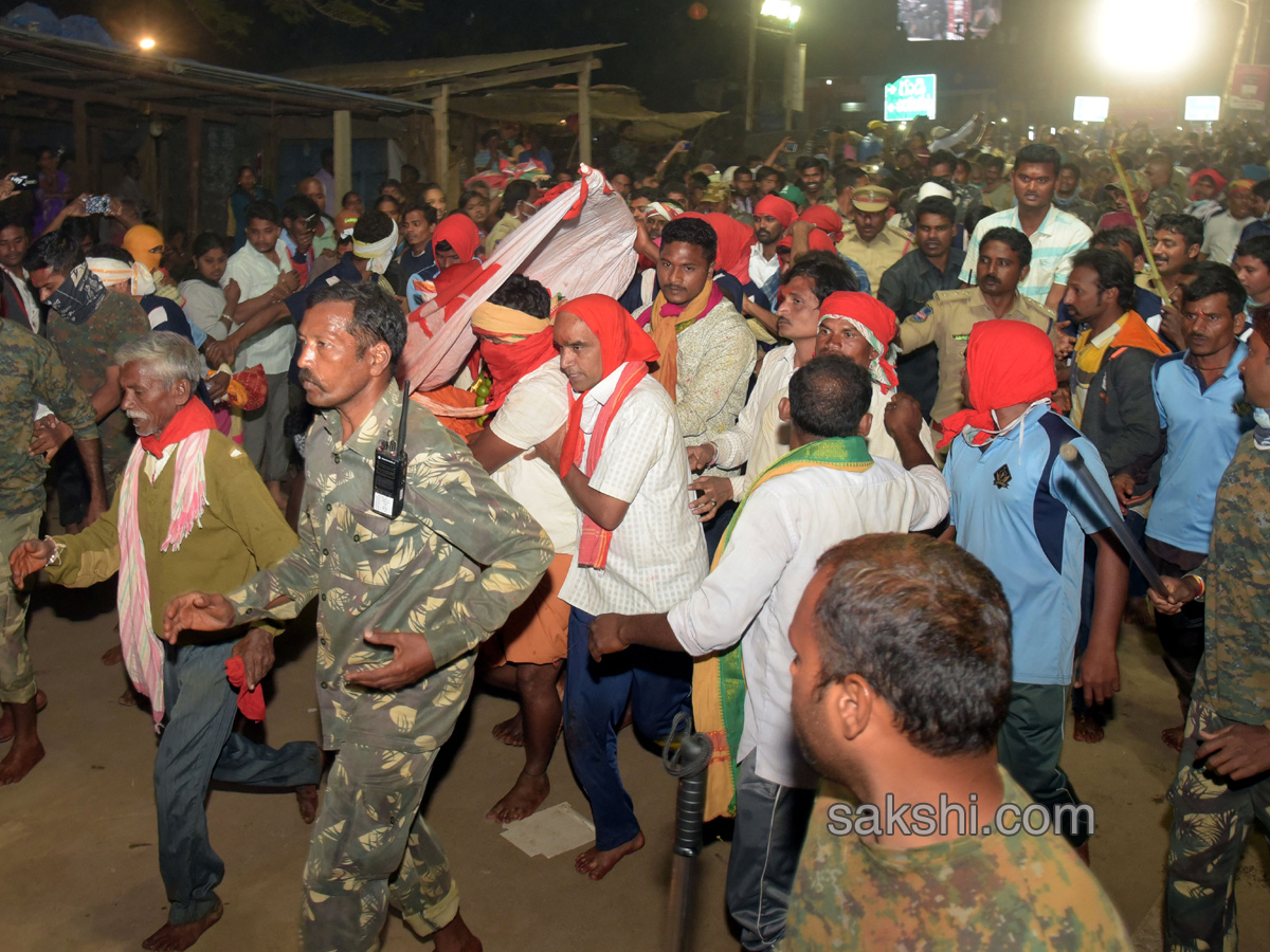 Medaram Sammakka Saralamma Jatara Ends - Sakshi3