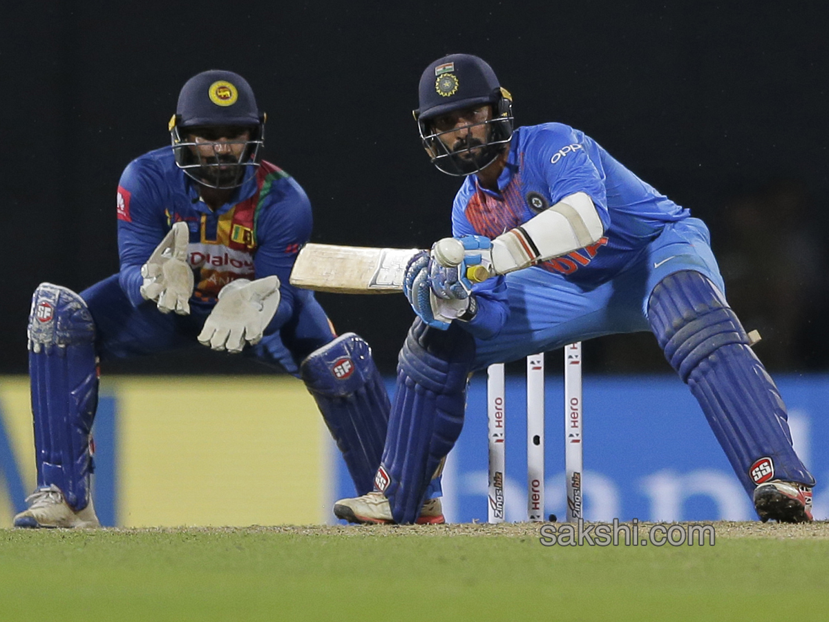 India Beat Sri Lanka by 6 Wickets in Nidahas Trophy - Sakshi2