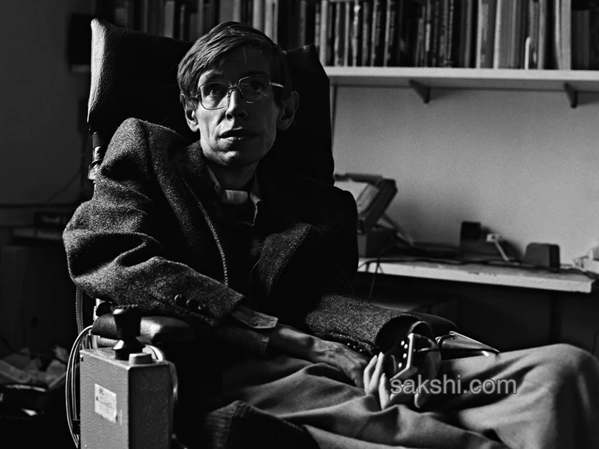 The Life of Stephen Hawking Pictures - Sakshi2