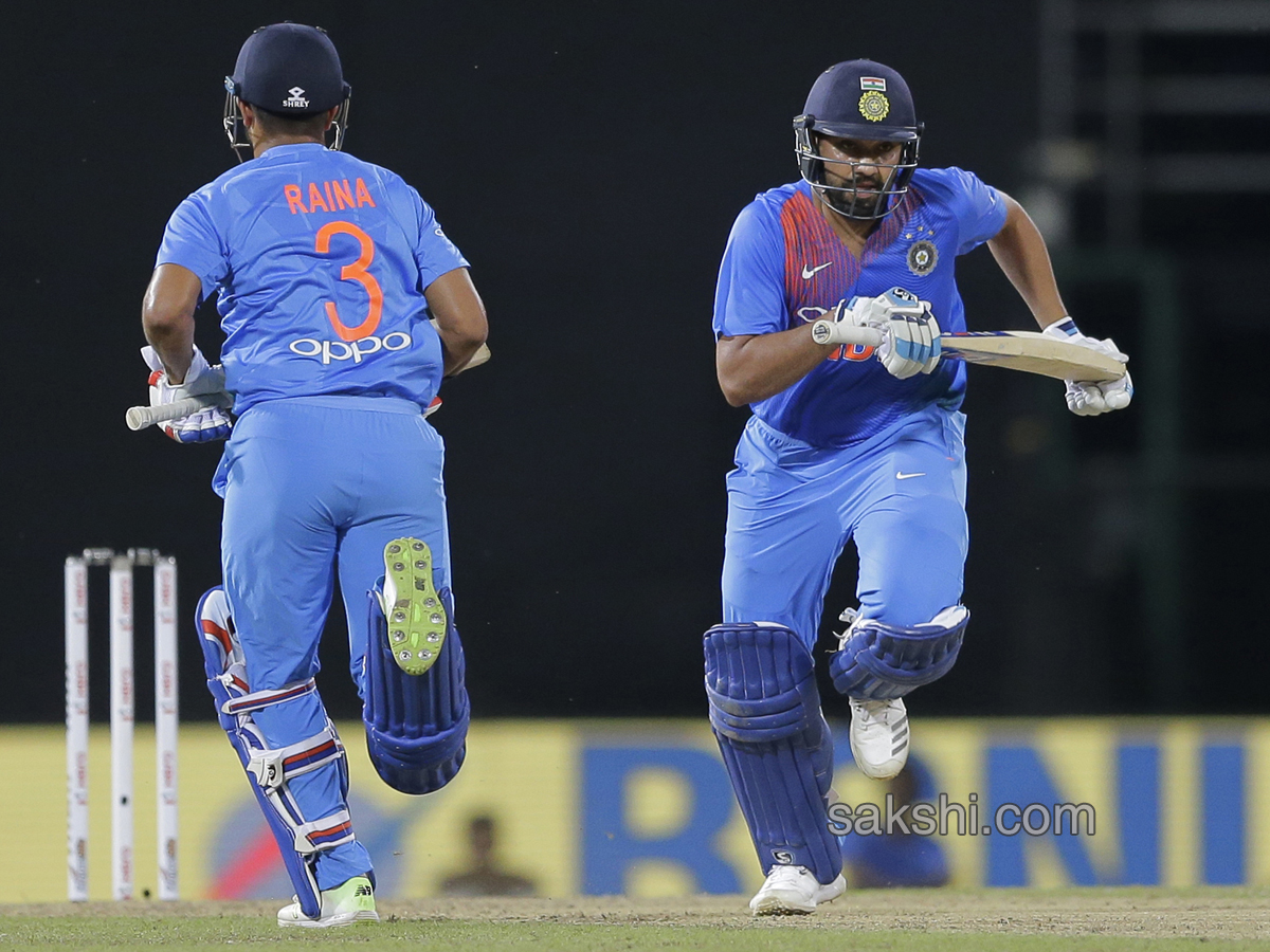 India Beat Bangladesh By 17 Runs to Enter Final - Sakshi18